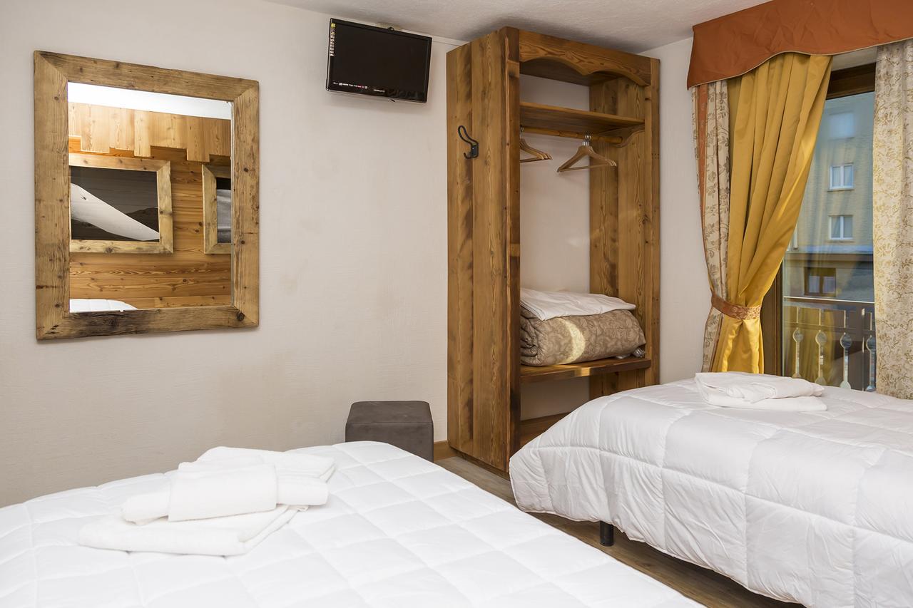 Hotel Clotes เซาเซดุลซ์ ภายนอก รูปภาพ