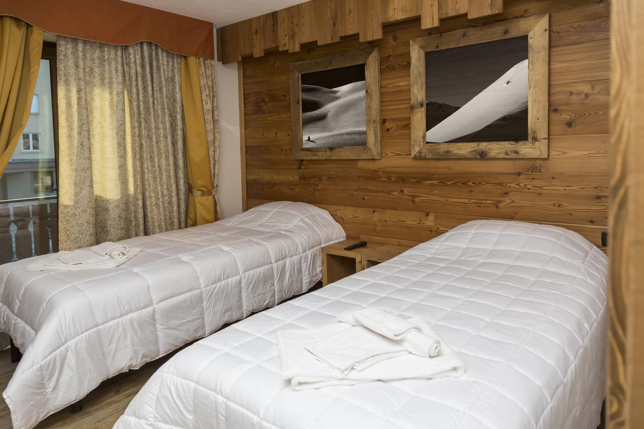 Hotel Clotes เซาเซดุลซ์ ภายนอก รูปภาพ
